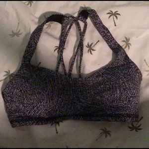 Lululemon free to be bra